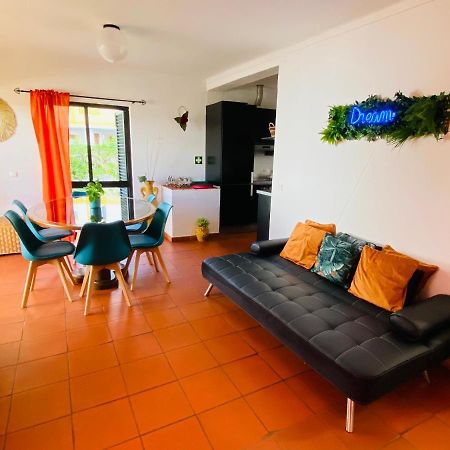 Summer House, Only 2 Minutes To The Beach In Vilamoura! Exterior foto