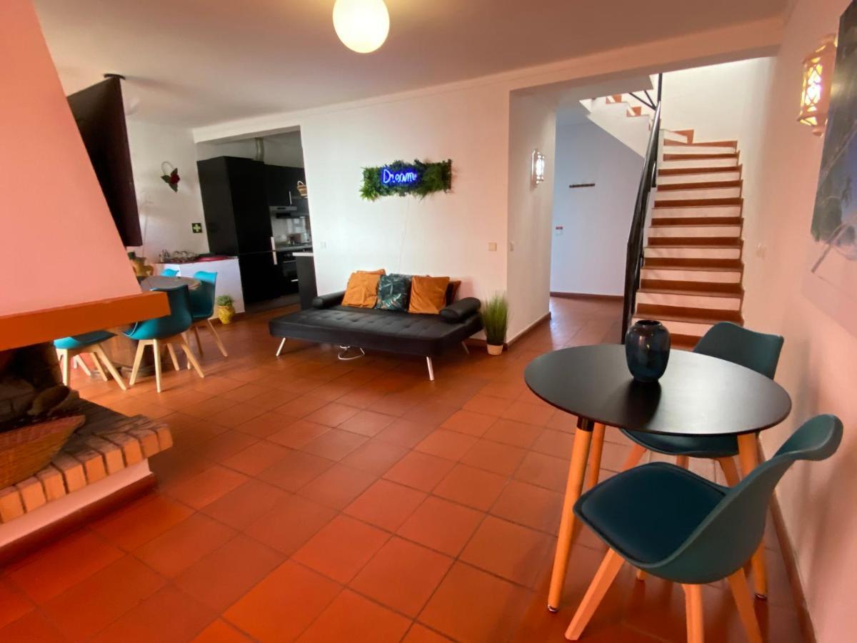 Summer House, Only 2 Minutes To The Beach In Vilamoura! Exterior foto