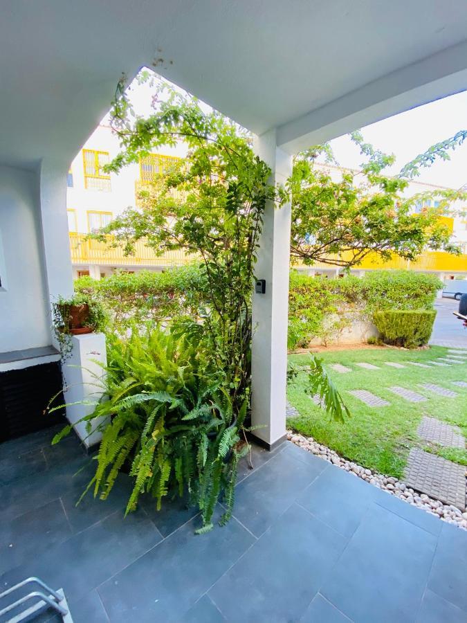 Summer House, Only 2 Minutes To The Beach In Vilamoura! Exterior foto